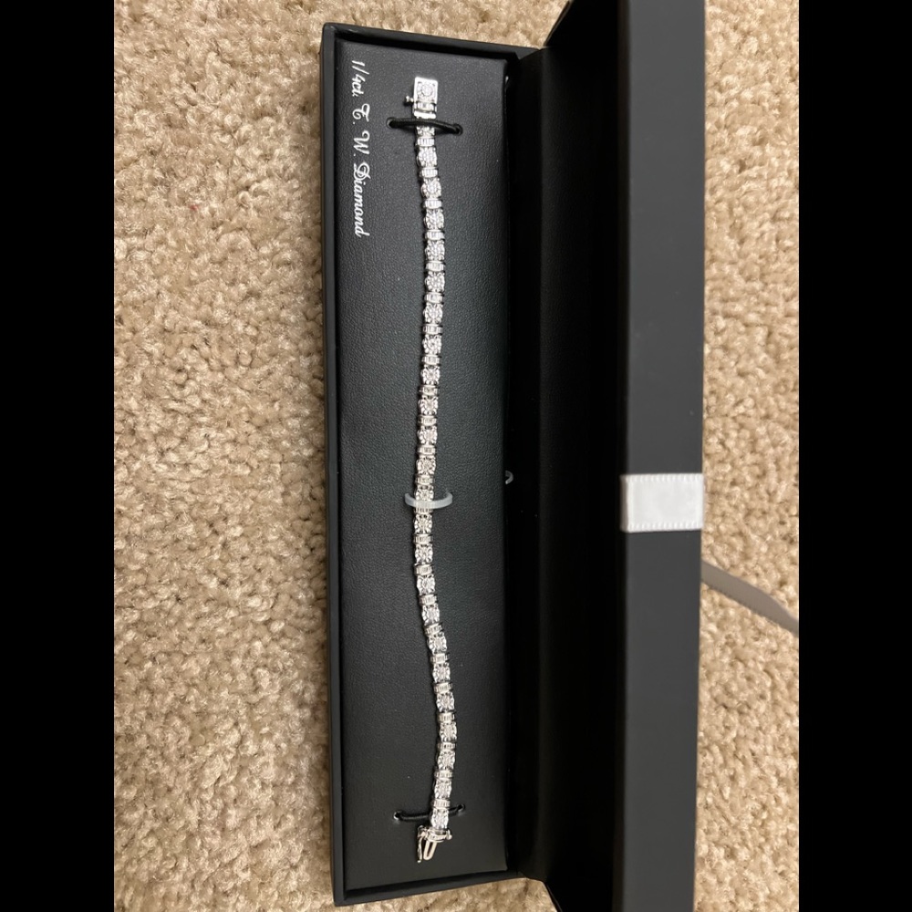 1/4ct. T.W. Diamond Silver Bracelet